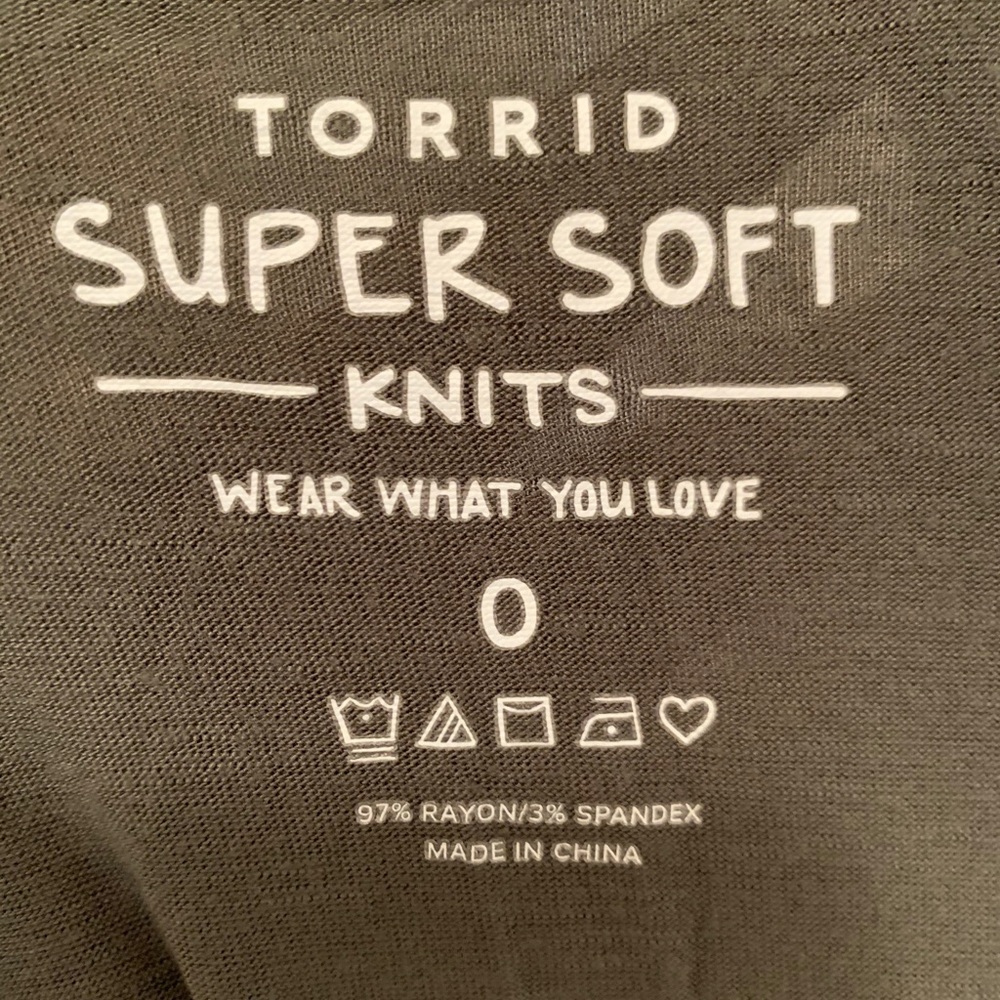 Torrid Tank - Picture 4 of 4